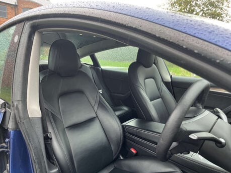 Tesla Model 3 Model 3 Long Range AWD 4WD 4dr 3