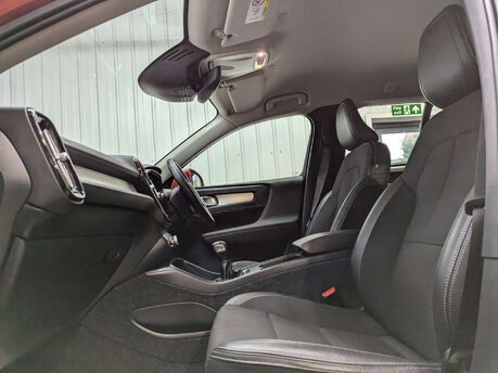 Volvo XC40 2.0 XC40 Momentum D3 5dr 59