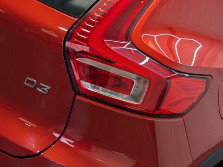 Volvo XC40 2.0 XC40 Momentum D3 5dr 43