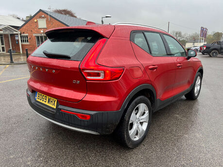 Volvo XC40 2.0 XC40 Momentum D3 5dr 9