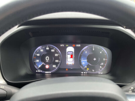 Volvo XC40 2.0 XC40 Momentum D3 5dr 19