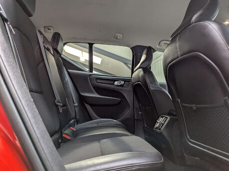 Volvo XC40 2.0 XC40 Momentum D3 5dr 65