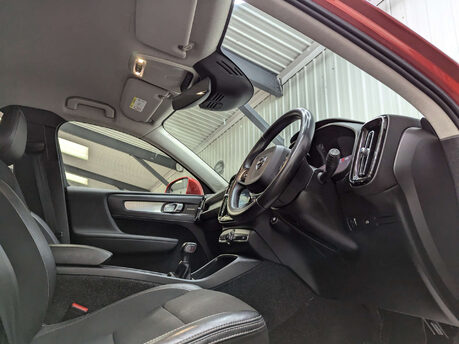 Volvo XC40 2.0 XC40 Momentum D3 5dr 51