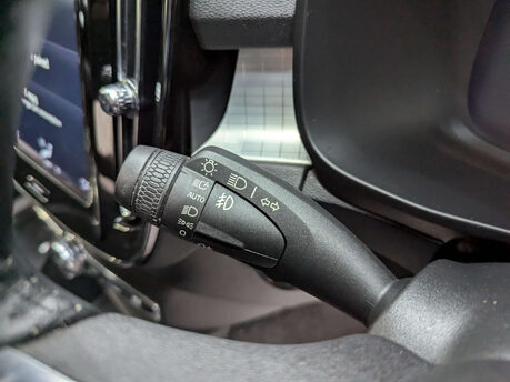 Volvo XC40 2.0 XC40 Momentum D3 5dr 73