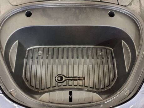 Tesla Model 3 Model 3 Long Range AWD 4WD 4dr 23