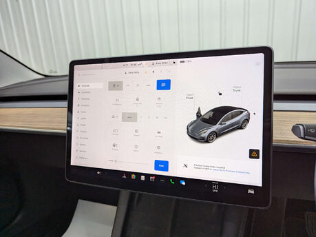 Tesla Model 3 Model 3 Long Range AWD 4WD 4dr 82