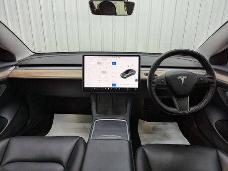 Tesla Model 3 Model 3 Long Range AWD 4WD 4dr 2