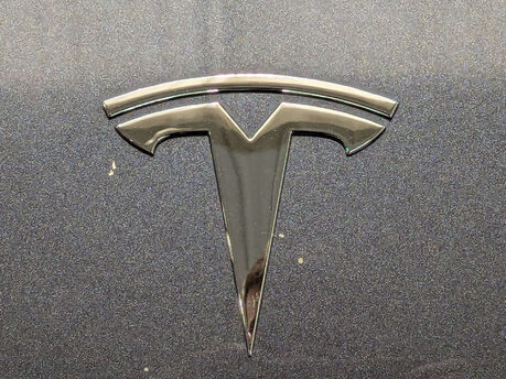 Tesla Model 3 Model 3 Long Range AWD 4WD 4dr 22