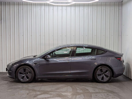 Tesla Model 3 Model 3 Long Range AWD 4WD 4dr 17