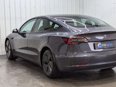 Tesla Model 3 Model 3 Long Range AWD 4WD 4dr 31