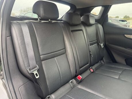 Nissan Qashqai 1.5 Qashqai Tekna dCi 5dr 9