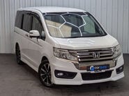 Honda Stepwagon 2.0 Automatic 4