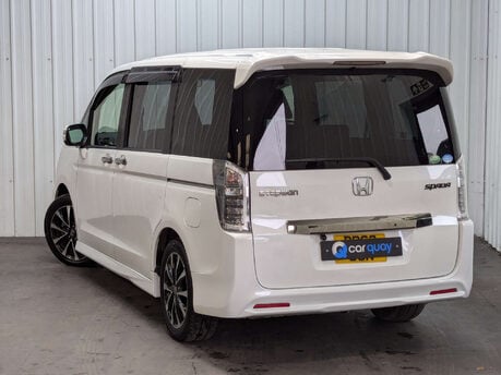 Honda Stepwagon 2.0 Automatic 11