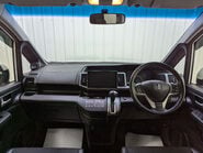 Honda Stepwagon 2.0 Automatic 2