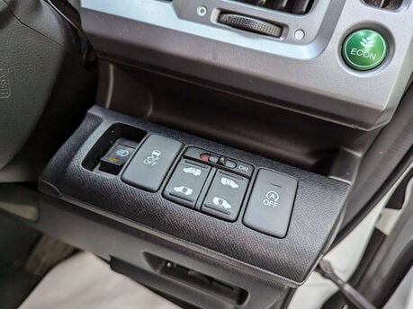 Honda Stepwagon 2.0 Automatic 76