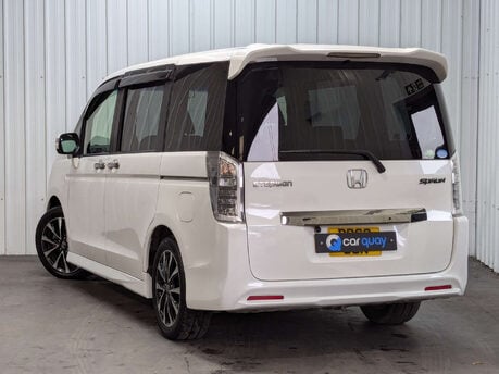 Honda Stepwagon 2.0 Automatic 10