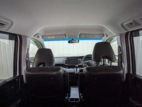 Honda Stepwagon 2.0 Automatic 44