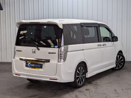Honda Stepwagon 2.0 Automatic 9