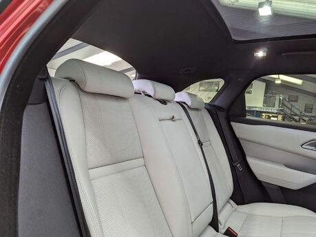 Land Rover Range Rover Velar 2.0 Range Rover Velar R-Dynamic S D240 Auto 4WD 5dr 64