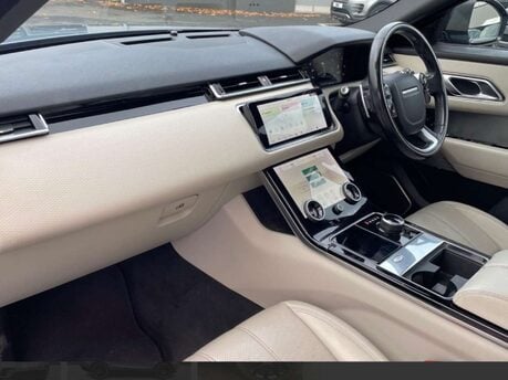 Land Rover Range Rover Velar 2.0 Range Rover Velar R-Dynamic SE D240 Auto 4WD 5dr 16