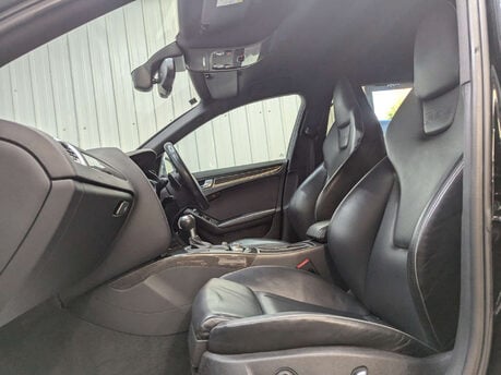 Audi A4 4.2 RS 4 FSI Quattro Auto 4WD 5dr 59