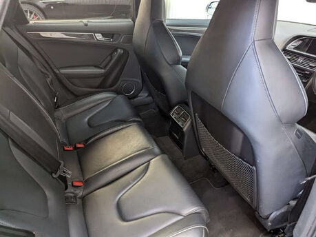 Audi A4 4.2 RS 4 FSI Quattro Auto 4WD 5dr 61