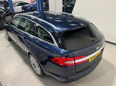 Jaguar XF 3.0 XF Portfolio Sportbrake V6 D Auto 5dr 7