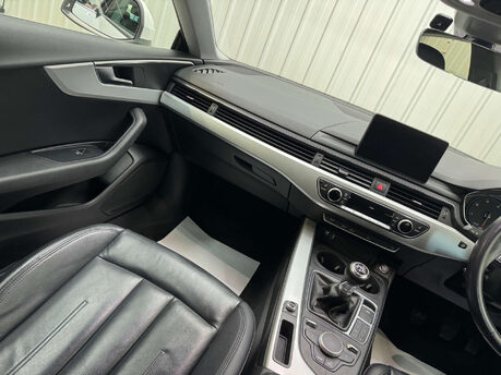 Audi A5 2.0 A5 Sportback TDI SE Ultra 5dr 44