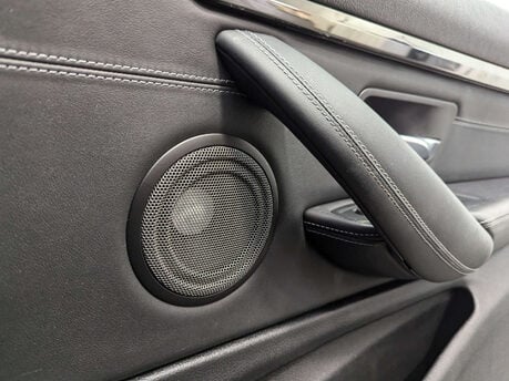 BMW M4 3.0 M4 Competition Edition Package Semi-Auto 2dr 71