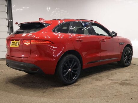 Jaguar F-Pace 2.0 F-Pace R-Sport AWD D Auto 4WD 5dr 9