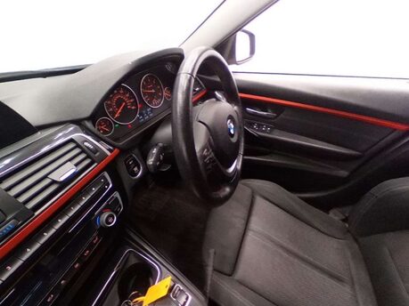 BMW 3 Series 2.0 320D Sport Auto 4dr 3