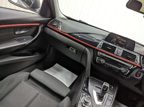 BMW 3 Series 2.0 320D Sport Auto 4dr 46