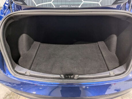 Tesla Model 3 Model 3 Long Range AWD 4WD 4dr 44