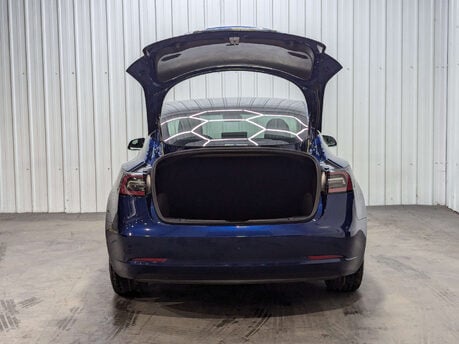 Tesla Model 3 Model 3 Long Range AWD 4WD 4dr 43