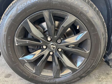 Lexus NX 2.5 NX 300h F Sport CVT 4WD 5dr 30