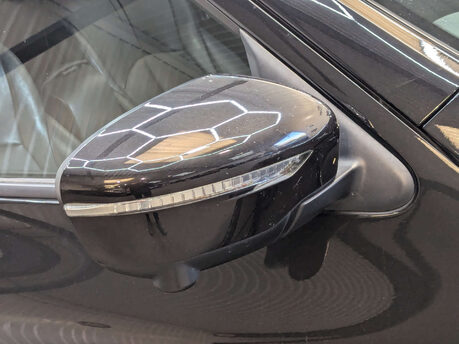 Nissan Juke 1.6 Juke Tekna CVT 5dr 26