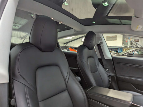 Tesla Model 3 Model 3 Long Range AWD 4WD 4dr 43