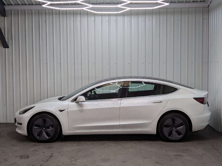 Tesla Model 3 Model 3 Long Range AWD 4WD 4dr 17