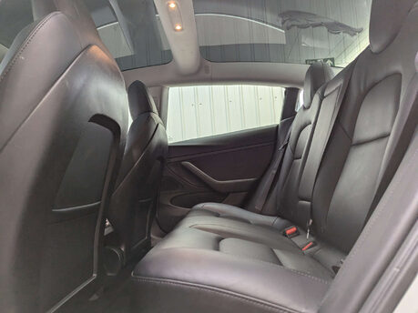 Tesla Model 3 Model 3 Long Range AWD 4WD 4dr 61