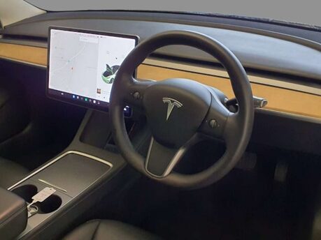 Tesla Model 3 Model 3 Standard Range + 4dr 9