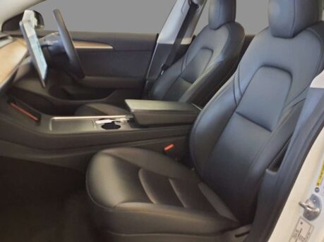 Tesla Model 3 Model 3 Standard Range + 4dr 3