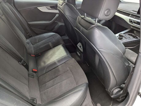 Audi A5 2.0 A5 Sportback 35 TFSI S Line Semi-Auto 5dr 61