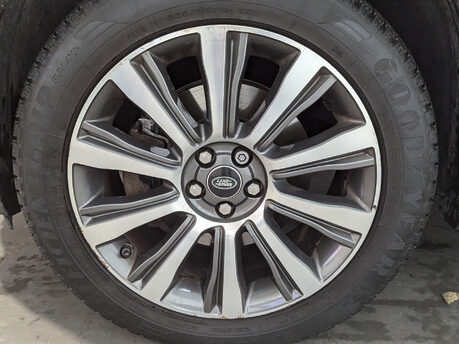 Land Rover Range Rover Evoque 2.0 Range Rover Evoque HSE Dynamic Luxury Si4 Auto 4WD 2dr 31