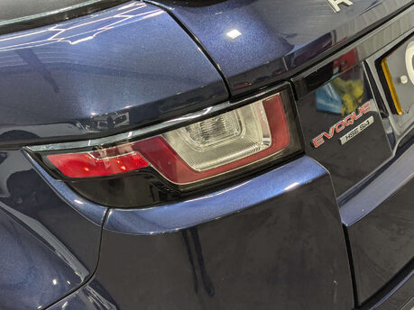 Land Rover Range Rover Evoque 2.0 Range Rover Evoque HSE Dynamic Luxury Si4 Auto 4WD 2dr 43