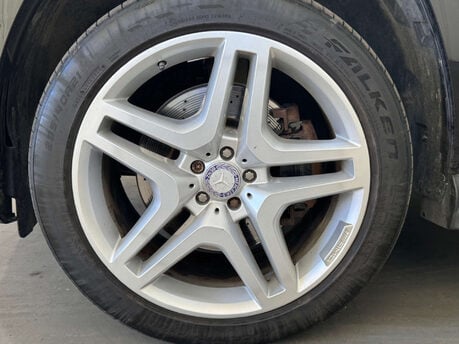 Mercedes-Benz GL Class 3.0 GL350 V6 BlueTEC AMG Sport G-Tronic+ 4WD Euro 6 (s/s) 5dr 32