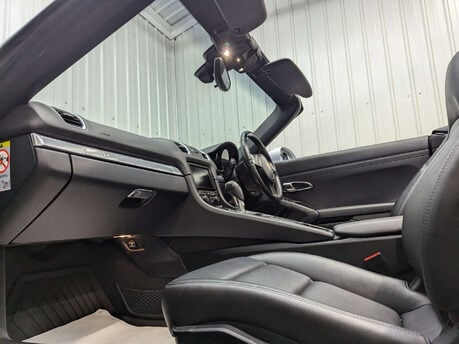 Porsche Boxster 2.7 Boxster 24v Semi-Auto 2dr 52