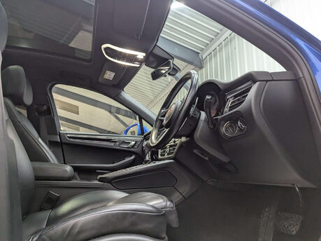 Porsche Macan 3.0 Macan S Semi-Auto 4WD 5dr 52
