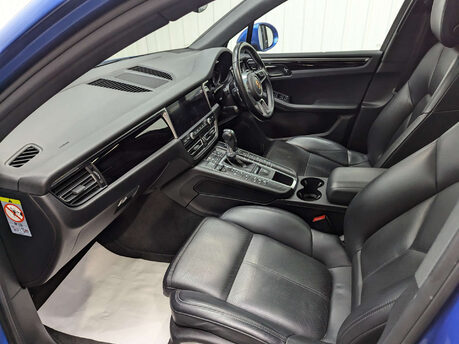Porsche Macan 3.0 Macan S Semi-Auto 4WD 5dr 57