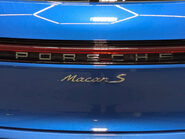 Porsche Macan 3.0 Macan S Semi-Auto 4WD 5dr 39