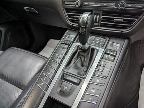 Porsche Macan 3.0 Macan S Semi-Auto 4WD 5dr 91